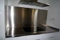 Plan de travail de cuisson en inox sur mesure avec cr�dence