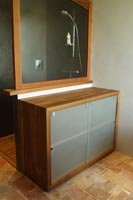 Meuble de rangement, pare-douche et douche en Teck et verre